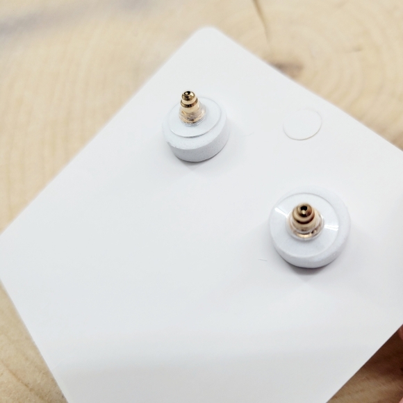 Brand New Gold Plated Woman Face Earrings - Picture 4 of 5